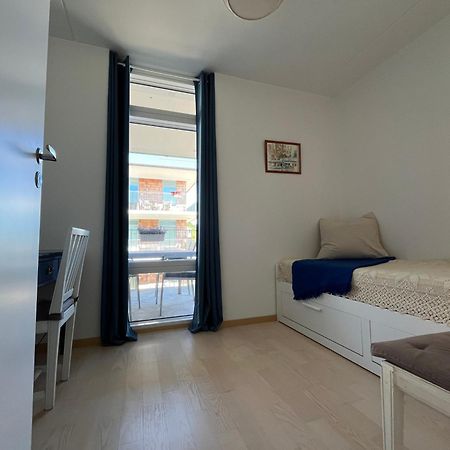 Ahusbrygga Apartment Hotel Экстерьер фото