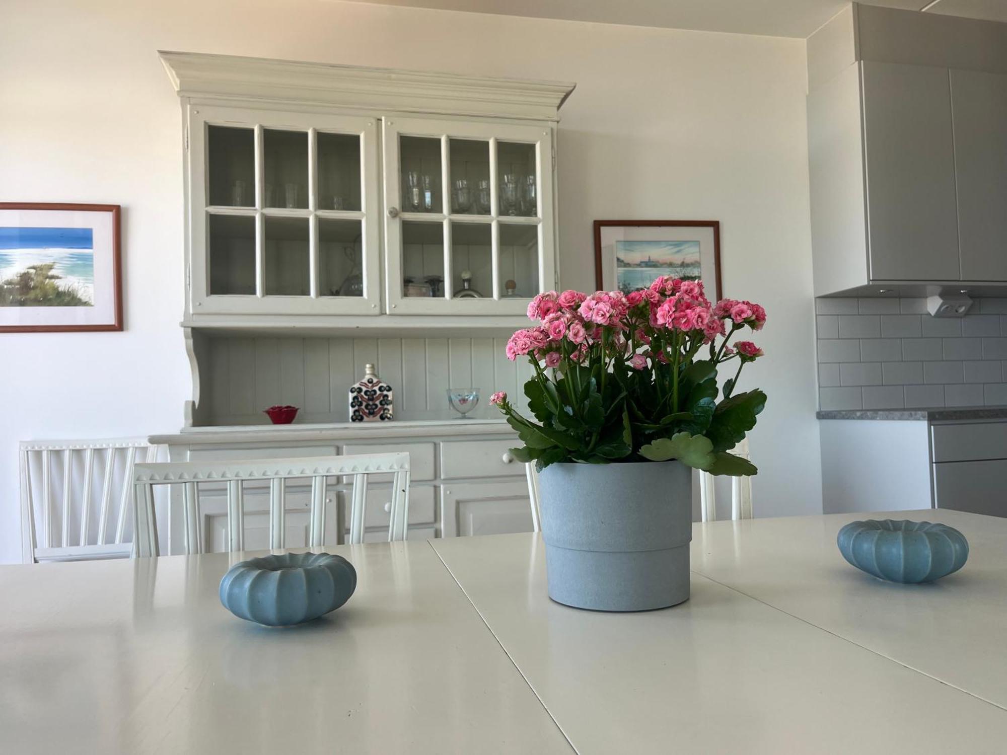 Ahusbrygga Apartment Hotel Экстерьер фото